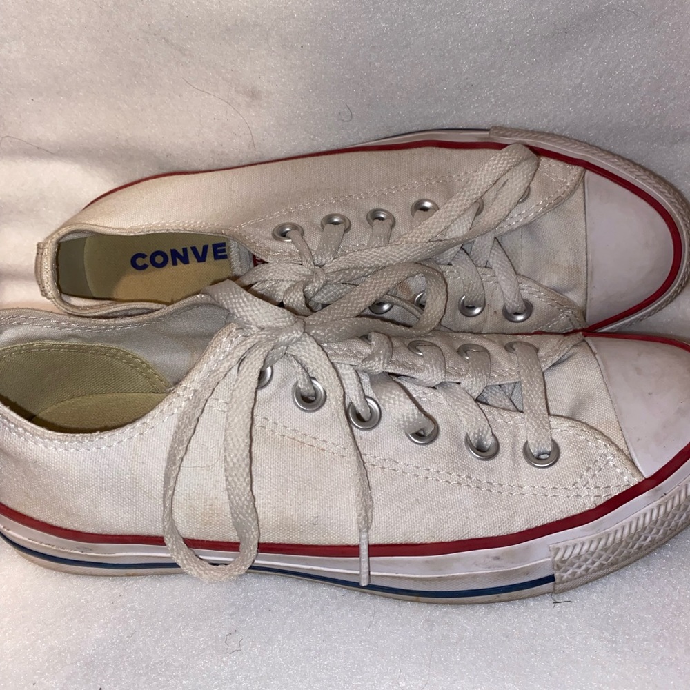 Converse - Picture 2 of 3